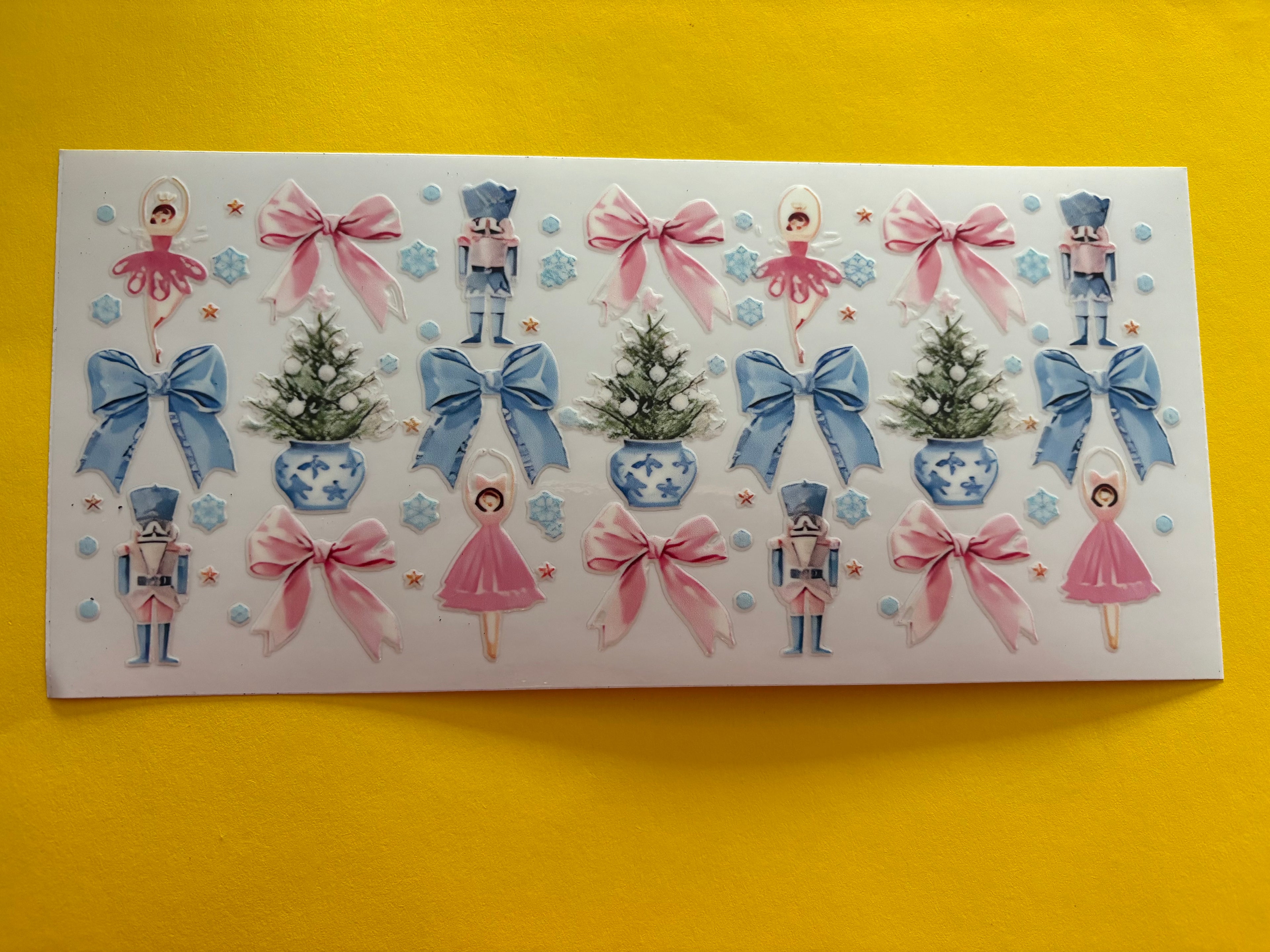 Pin/blue bows